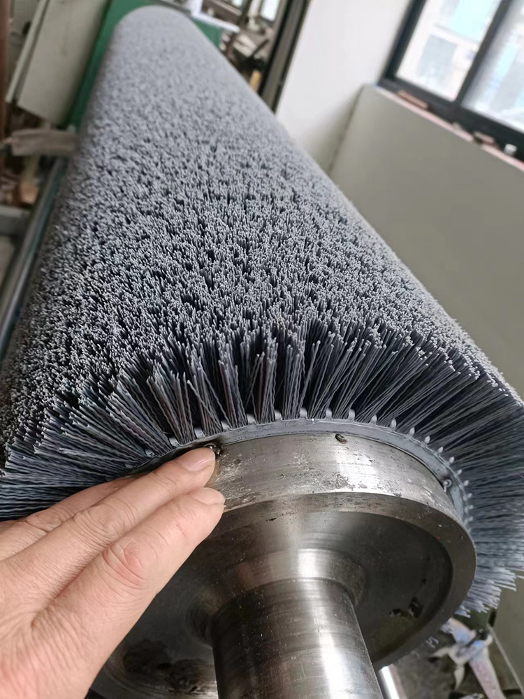 鋁板鋼板去氧化皮刷輥